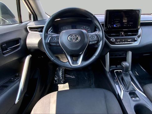 Used 2024 Toyota Corolla Cross LE w/ Moonroof Package AWD/4WD image 6