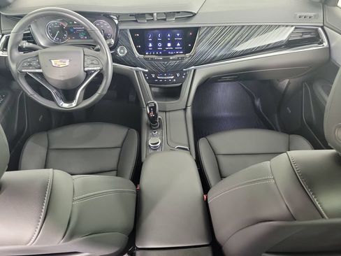 Certified 2024 Cadillac XT6 Premium Luxury w/ LPO, Floor Liner Package AWD/4WD image 15
