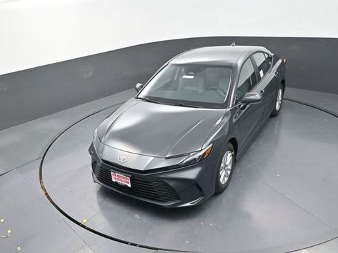 New 2026 Toyota Camry LE FWD image 21