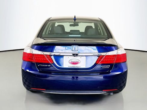 Used 2015 Honda Accord Touring image 6