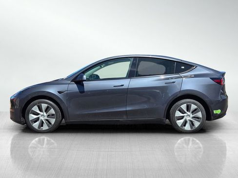 Used 2023 Tesla Model Y Long Range image 7