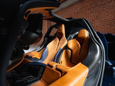 Used 2020 McLaren Speedtail image 12