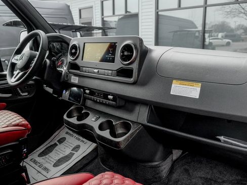 New 2024 Mercedes-Benz Sprinter 3500 image 29