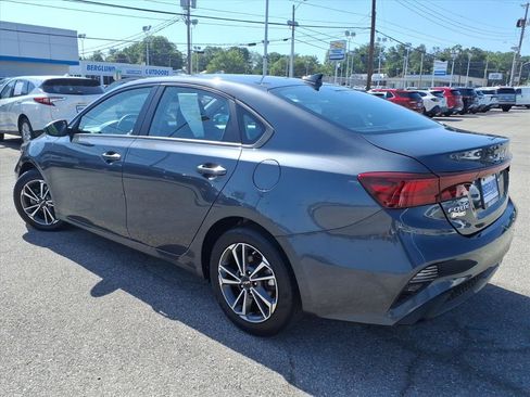 Used 2023 Kia Forte LXS FWD image 6