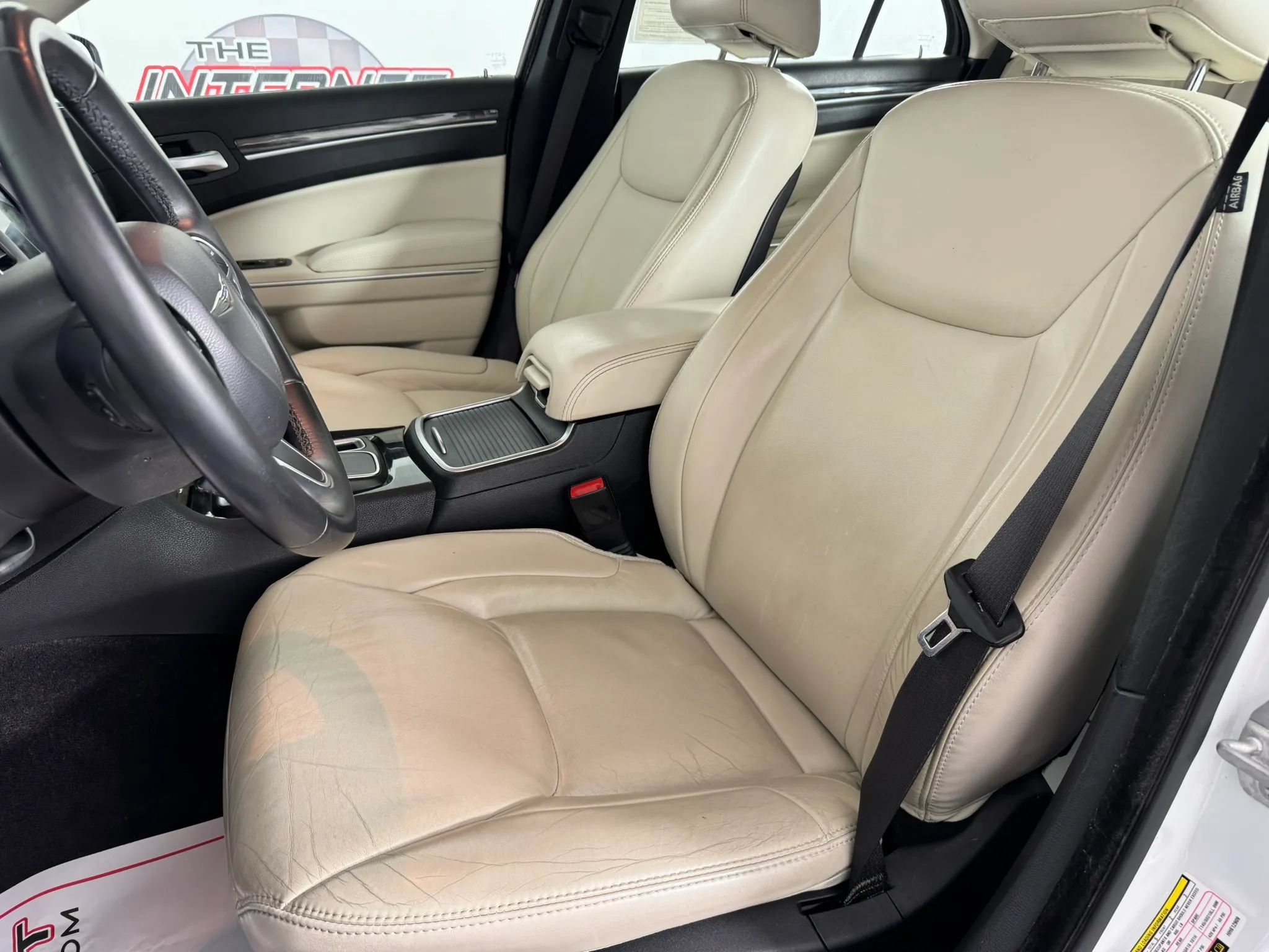 Used 2017 Chrysler 300 Limited w/ Driver Convenience Group AWD/4WD image 32