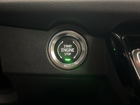 New 2026 Chevrolet Traverse LT w/ Enhanced Driving Package image 16