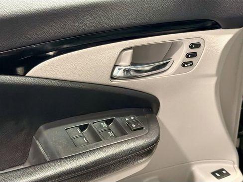 Used 2019 Honda Pilot Elite image 17
