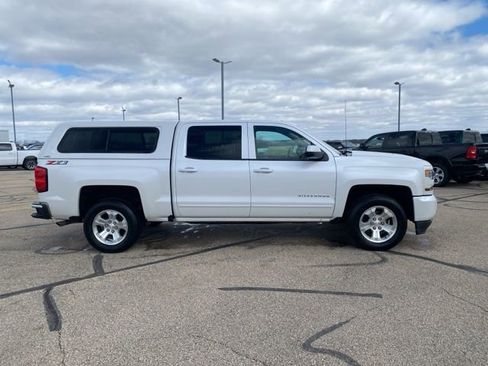 Used 2018 Chevrolet Silverado 1500 LT w/ All Star Edition image 2
