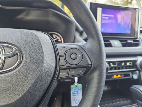 Used 2024 Toyota RAV4 LE image 31