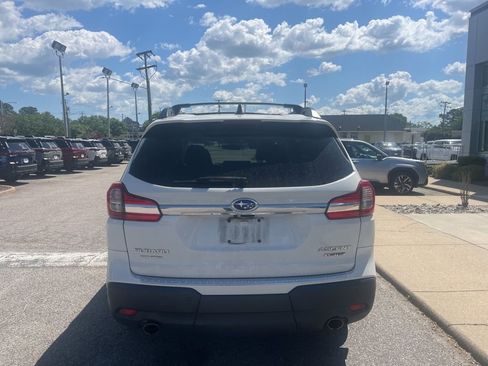 Used 2022 Subaru Ascent Limited w/ Technology Package image 5