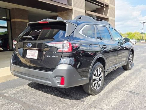 Used 2022 Subaru Outback Premium image 6