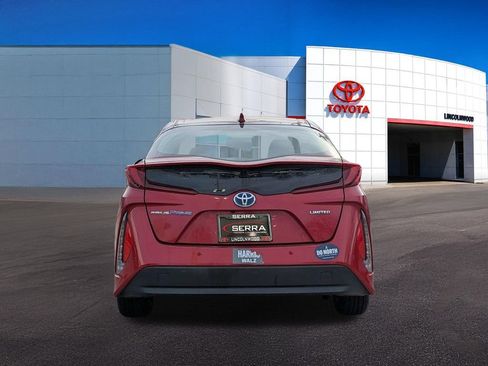 Used 2020 Toyota Prius Prime Limited FWD image 11