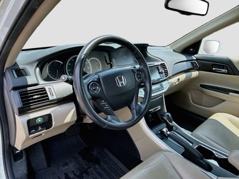 Used 2015 Honda Accord EX-L image 9