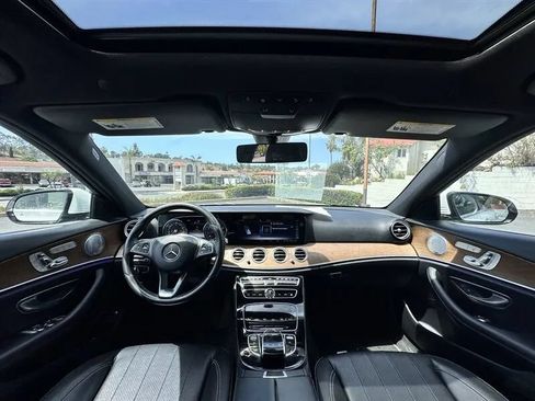 Used 2017 Mercedes-Benz E 300 image 10