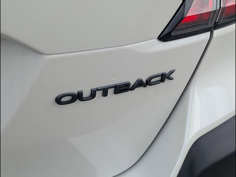 Used 2025 Subaru Outback Onyx Edition AWD/4WD image 21