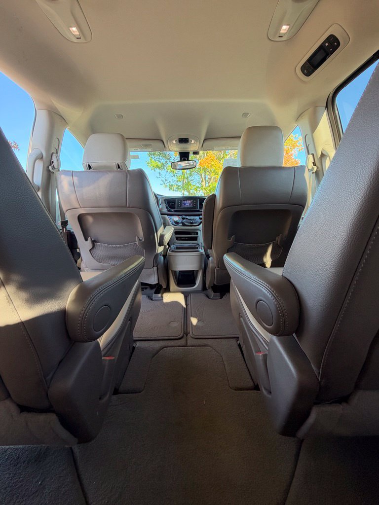 Used 2017 Chrysler Pacifica Touring-L FWD image 29