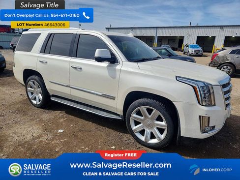 Used 2015 Cadillac Escalade Luxury image 5