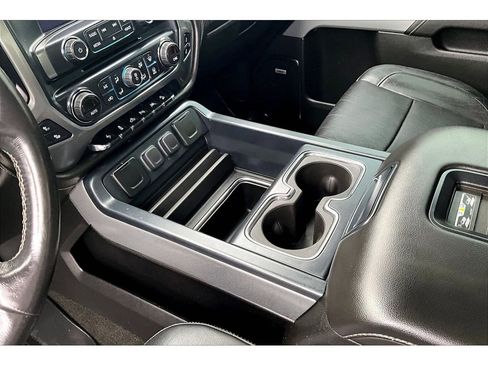 Used 2017 Chevrolet Silverado 1500 LTZ image 16