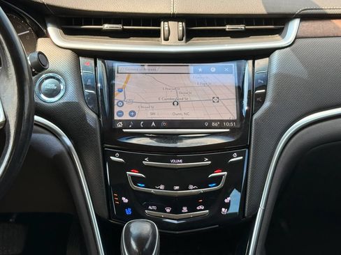 Used 2019 Cadillac XTS Luxury FWD image 19