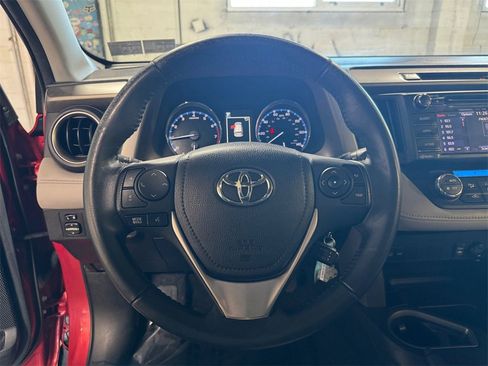 Used 2016 Toyota RAV4 XLE image 15