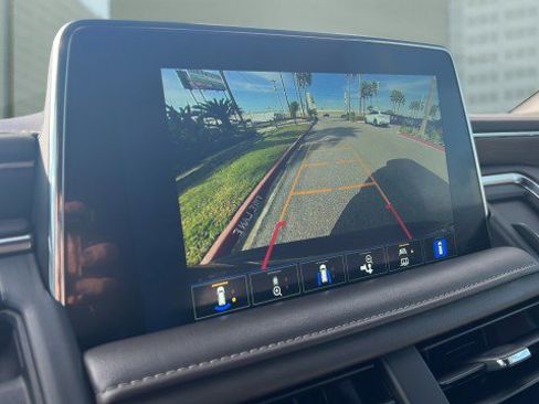 Used 2022 Chevrolet Tahoe Z71 w/ Off-Road Capability Package image 31