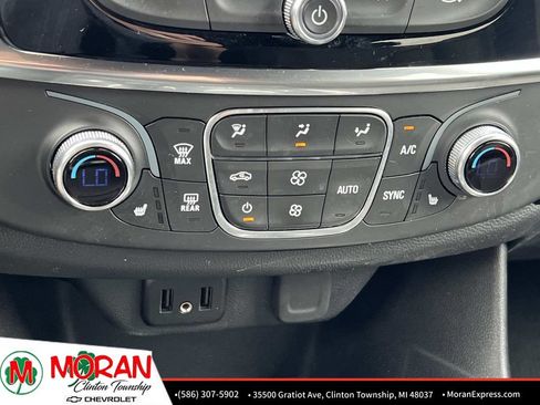 Certified 2023 Chevrolet Traverse LT FWD image 23