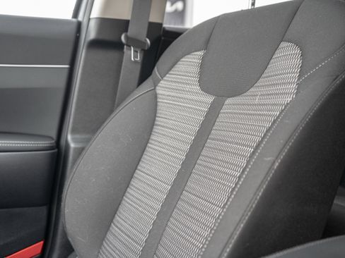 New 2025 Kia Sorento LX image 22