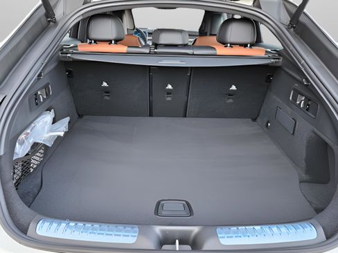 New 2026 Mercedes-Benz GLC 43 AMG 4MATIC Coupe image 37