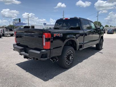 New 2025 Ford F350 Platinum w/ FX4 Off-Road Package