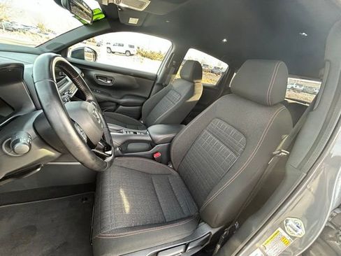 Used 2025 Honda HR-V Sport image 21