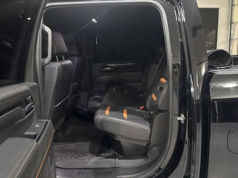 Used 2024 GMC Sierra 3500 AT4 w/ AT4 Premium Plus Package AWD/4WD image 30