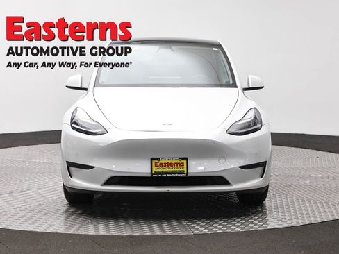 Used 2020 Tesla Model Y Long Range image 2