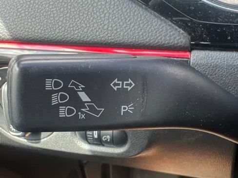 Used 2017 Volkswagen Jetta GLI FWD image 13