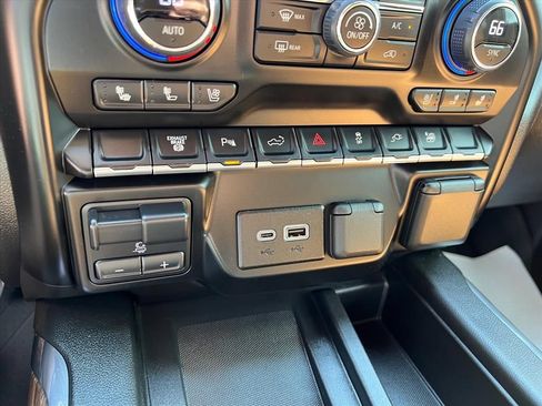 Used 2023 Chevrolet Silverado 2500 High Country AWD/4WD image 24