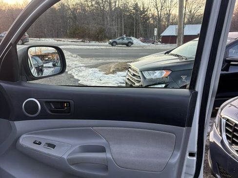 Used 2005 Toyota Tacoma 4x4 Double Cab image 22