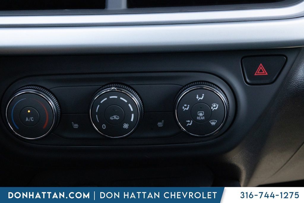 New 2026 Chevrolet Trax RS w/ Sunroof Package FWD image 11