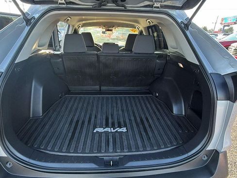 Used 2025 Toyota RAV4 XLE FWD image 13