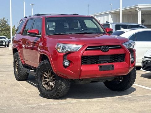 Used 2023 Toyota 4Runner SR5 Premium w/ Moonroof Package RWD image 2