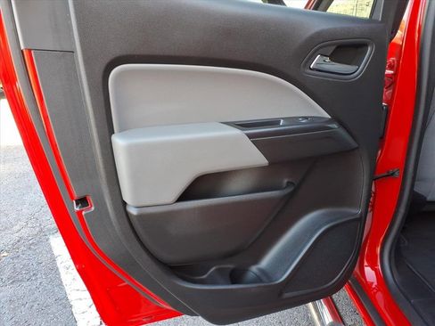 Used 2019 Chevrolet Colorado LT w/ LT Convenience Package image 20