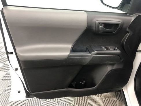 Used 2021 Toyota Tacoma SR RWD image 12