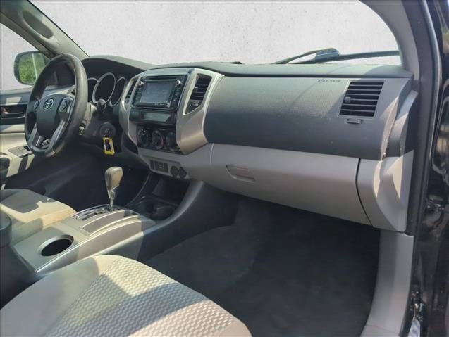 Used 2015 Toyota Tacoma PreRunner w/ SR5 Package RWD image 29