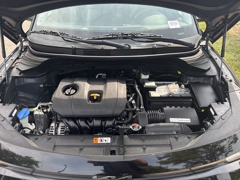 Used 2025 Kia Soul LX w/ LX Technology Package FWD image 33