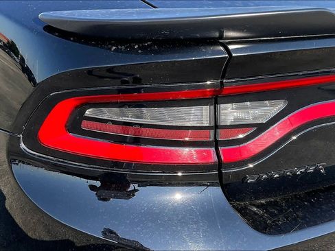 Used 2018 Dodge Charger SXT w/ Blacktop Package RWD image 25