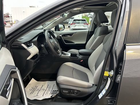 Certified 2022 Toyota RAV4 XLE AWD/4WD image 13