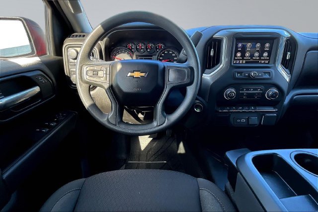 Used 2026 Chevrolet Silverado 1500 Custom w/ Turbomax Blackout Package AWD/4WD image 9