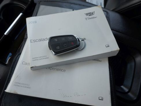 Used 2019 Cadillac Escalade Platinum image 59