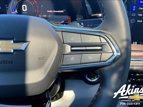 New 2026 Chevrolet Suburban Premier image 9