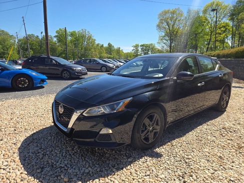 Used 2021 Nissan Altima 2.5 S FWD image 2
