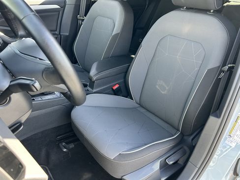 Used 2025 Volkswagen Jetta Sport FWD image 18