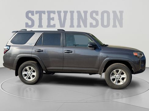 Used 2023 Toyota 4Runner SR5 Premium w/ SR5 Premium Package AWD/4WD image 6
